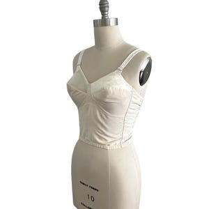 True vintage 1950’s  bullet style bra - size 36 - longline bra - pin up midcentury lingerie - Breathin bra