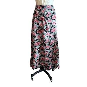 Vintage 90’s s Fall floral rose print long skirt