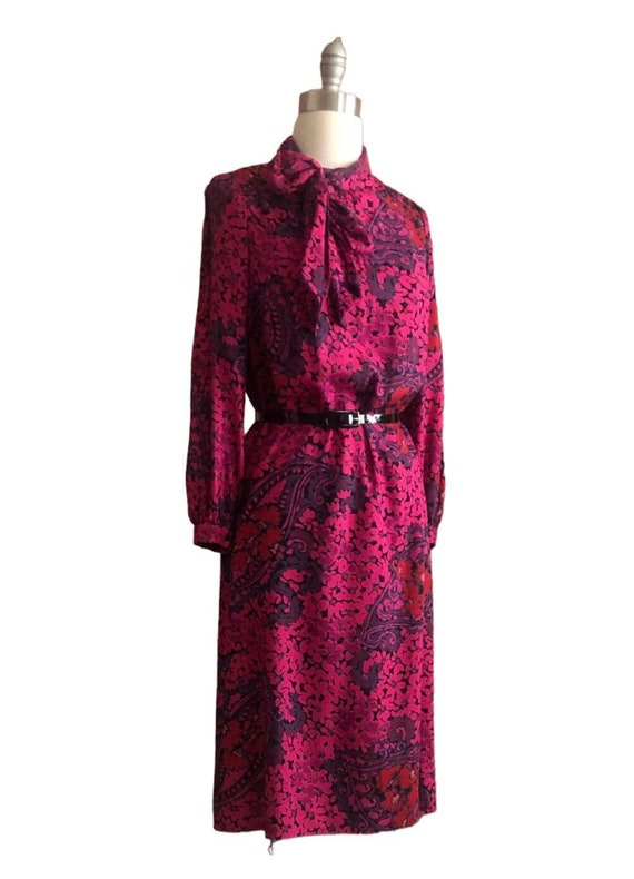 Vintage 1970’s Dress with bow collar, bright pink… - image 1