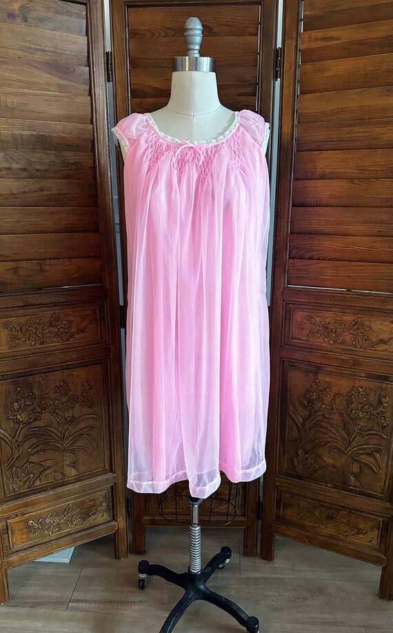 Vintage 1960's Bright  Pink Nightgown Nylon , Peig