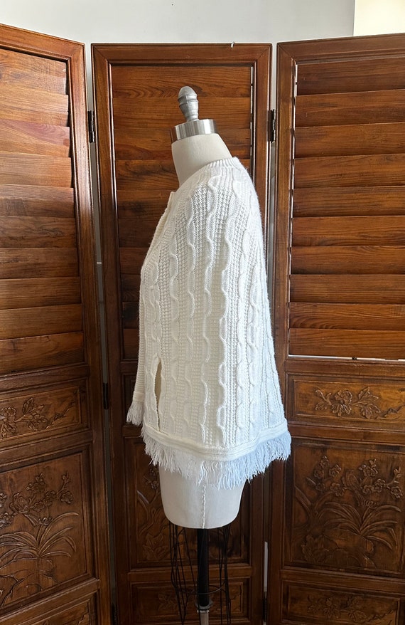 Vintage White Knit Spring Cape, Poncho, 1960’s Vi… - image 6