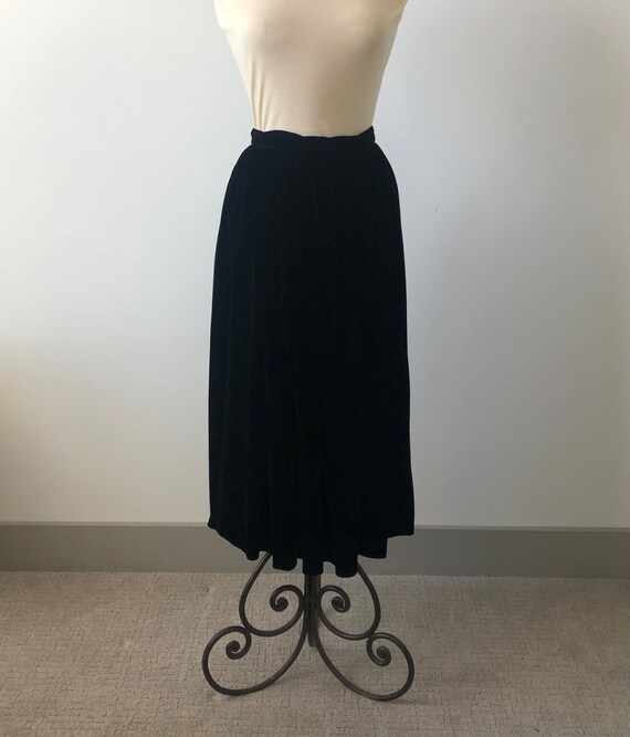 Vintage Black Velvet  Skirt, Flora Kung label, Be… - image 10