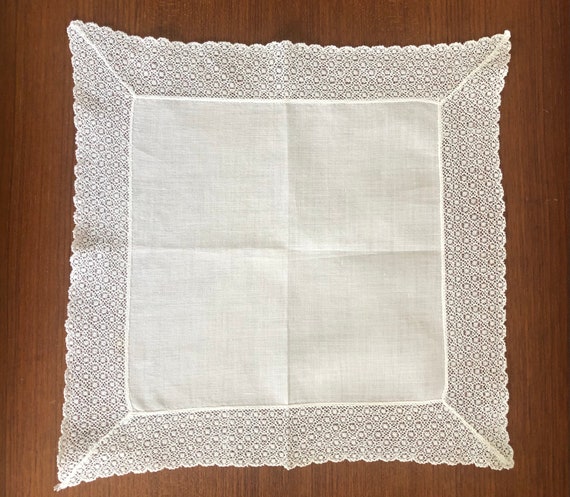 Vintage White Lace Handkerchief Set,  wedding acc… - image 3
