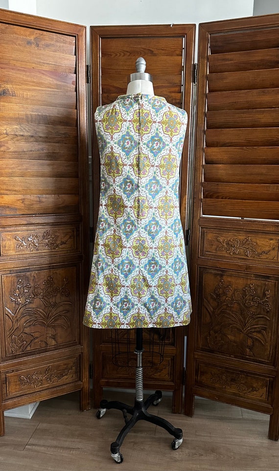 Vintage 1960’s Shift style spring dress cotton ma… - image 8
