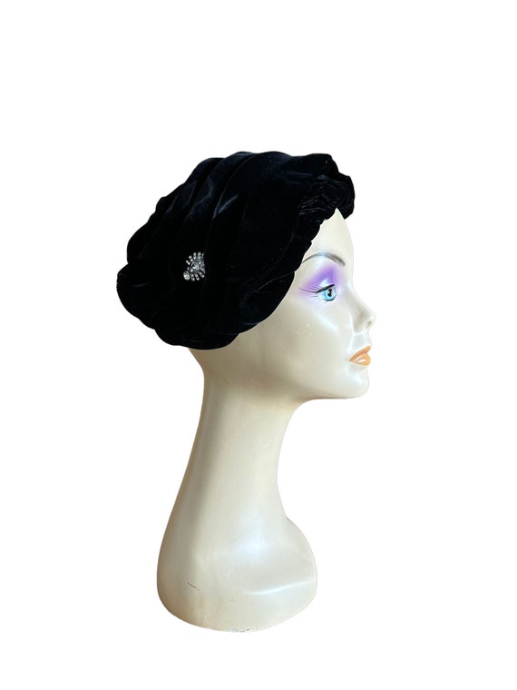 Vintage 1950’s Black Velvet Cocktail hat, rhinesto