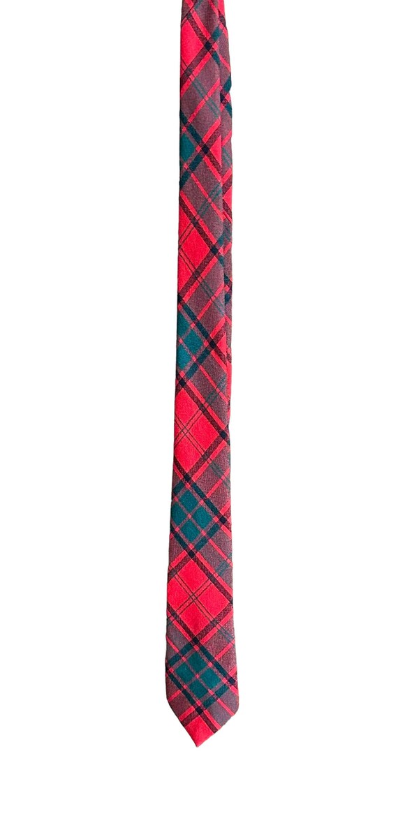 Vintage red tartan plaid neck tie, made in Scotlan