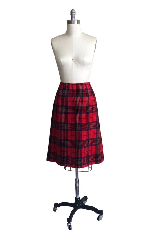 Pendleton red plaid skirt Gem