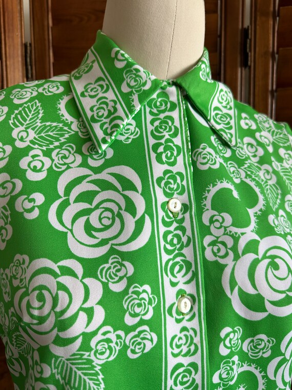 Vintage Bright Green 1960’s Floral Blouse, Alex C… - image 5