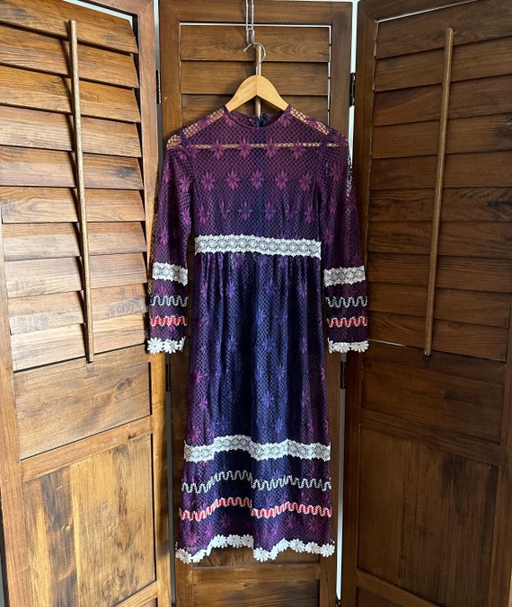 Vintage 1960’s era Purple Lace Dress,  Eloise Cur… - image 4