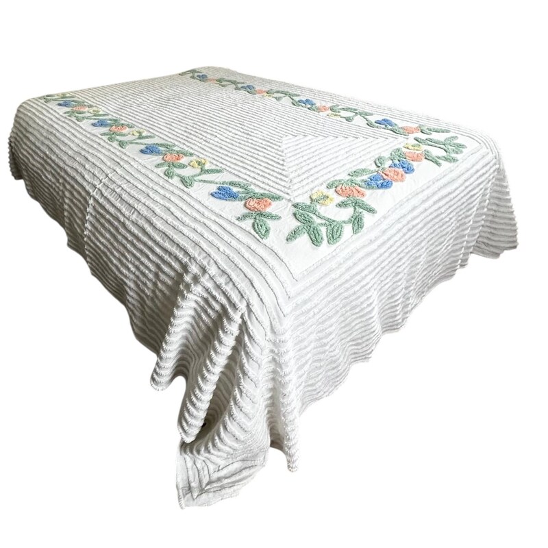Queen Cotton Chenille Bedspread with Flower of Life Pattern and Fringe Edge in Ivory main image 0