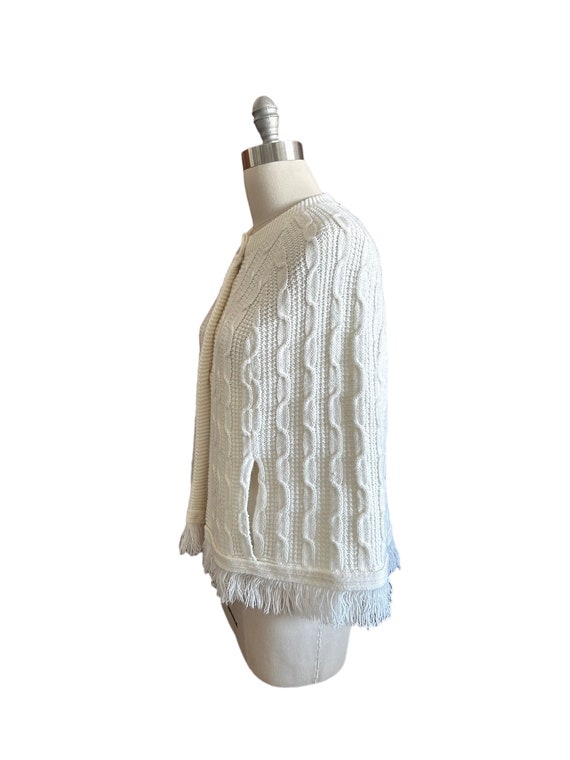 Vintage White Knit Spring Cape, Poncho, 1960’s Vi… - image 2