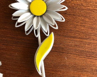 Vintage Daisy Pins, Enameled Brooch, Pin Set, 1960's - Etsy
