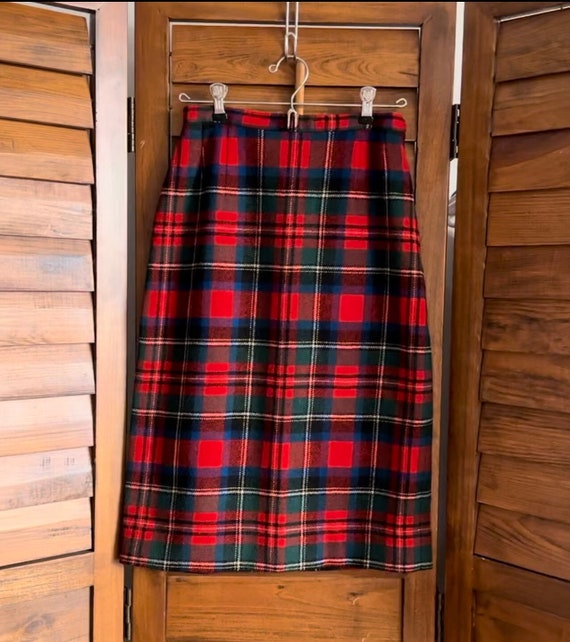 Vintage Red Plaid Wool skirt, Pendleton, tartan