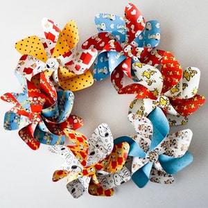 Pinwheels Peanuts Snoopy (119) - With Straws Set of 6 Beautiful Double Spinners - Bright colors, Charlie Brown peanuts gang