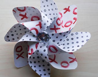 Pinwheels Valentine Bouquet (822) - Set of 6 Double Spinners - X and O - love