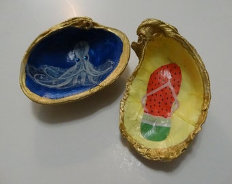 Sea Shell Oyster Shell trinket,ring dish a summer themed pair