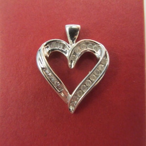 Vintage 10k Solid White Gold Diamond Heart Pendant - 2.72 Grams - See Photos