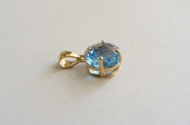 Amazing 14k Solid Gold Swiss Blue Topaz Checkerboard Faceted Square with Rounded Corners Pendant Please See Photos
