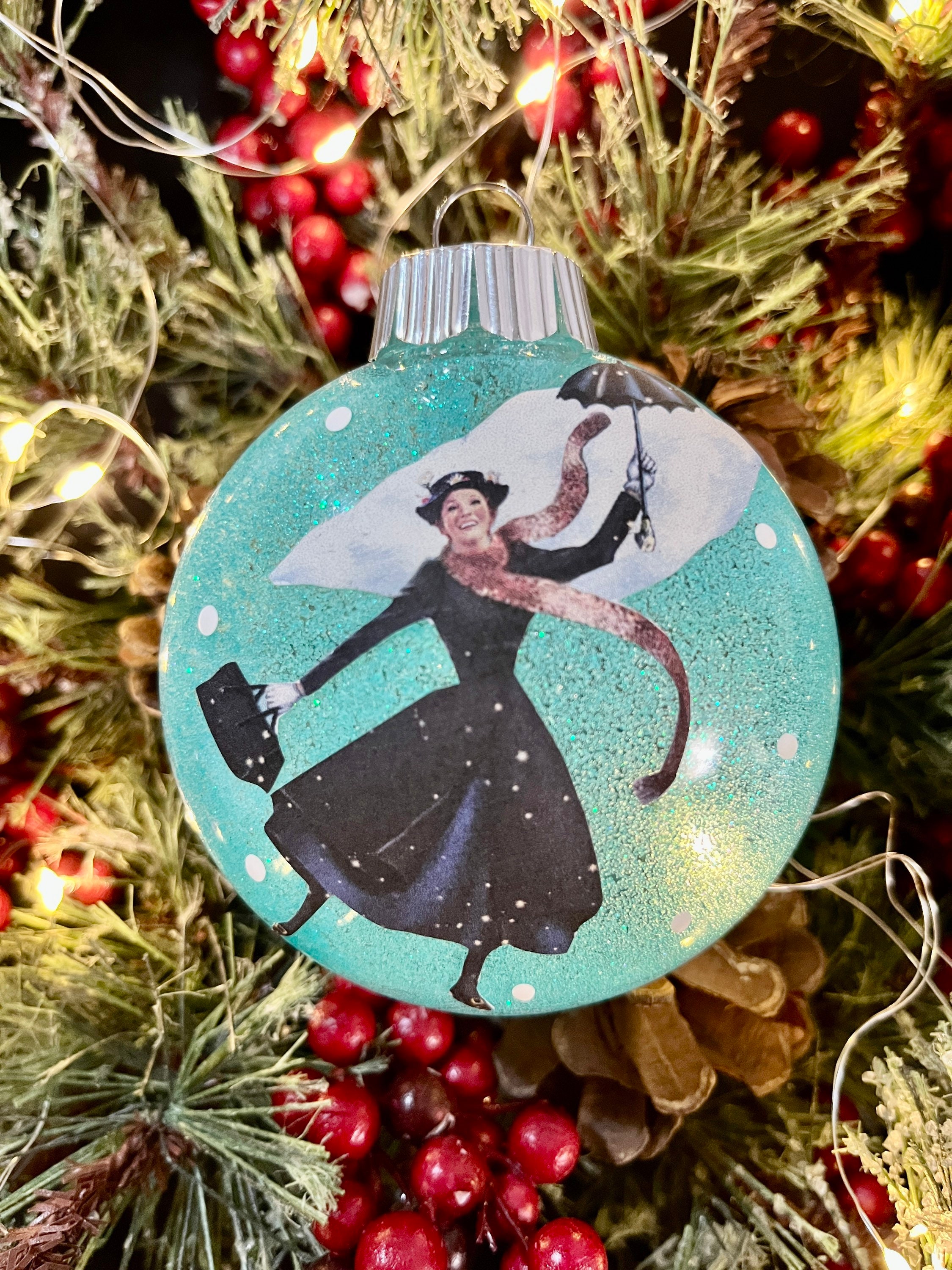 メリー・ポピンズをモチーフにしたシングルオーナメント - Etsy 日本