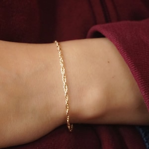 Gold Rope Chain Bracelet, Dainty Gold Filled Bracelet, Gold Layering Bracelet,  Simple Gold Stacking Bracelet, Gift for Her, Staple Piece