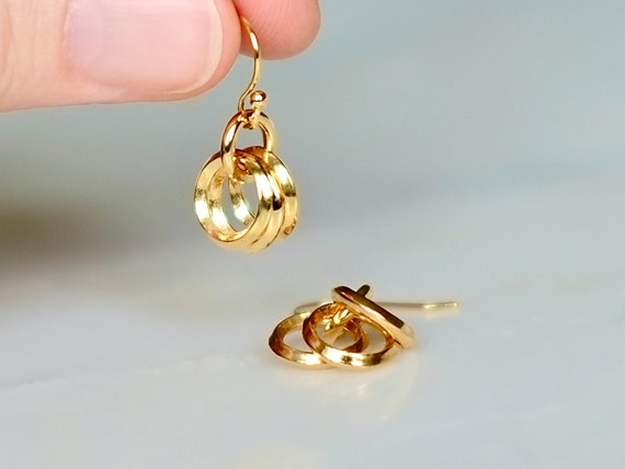 Gold Circle Cluster Drop Earrings