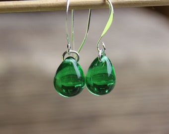 Green earrings Teardrop earrings Beaded earrings