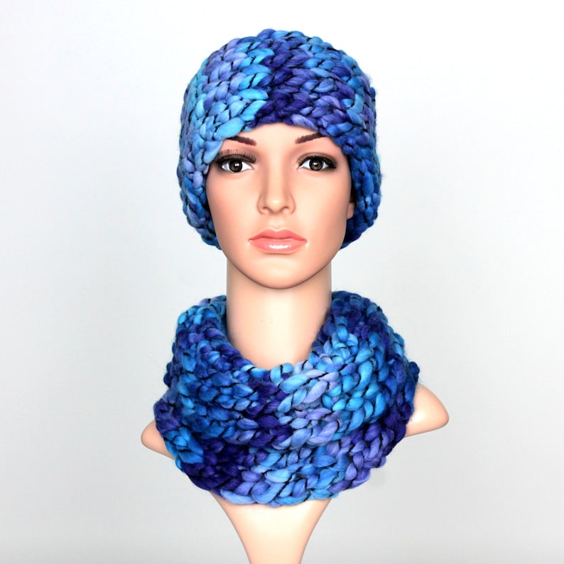 Chunky knit scarves for women Hand knit headband and cowl scarf set Handmade accessories Knitted winter set for women in Blue