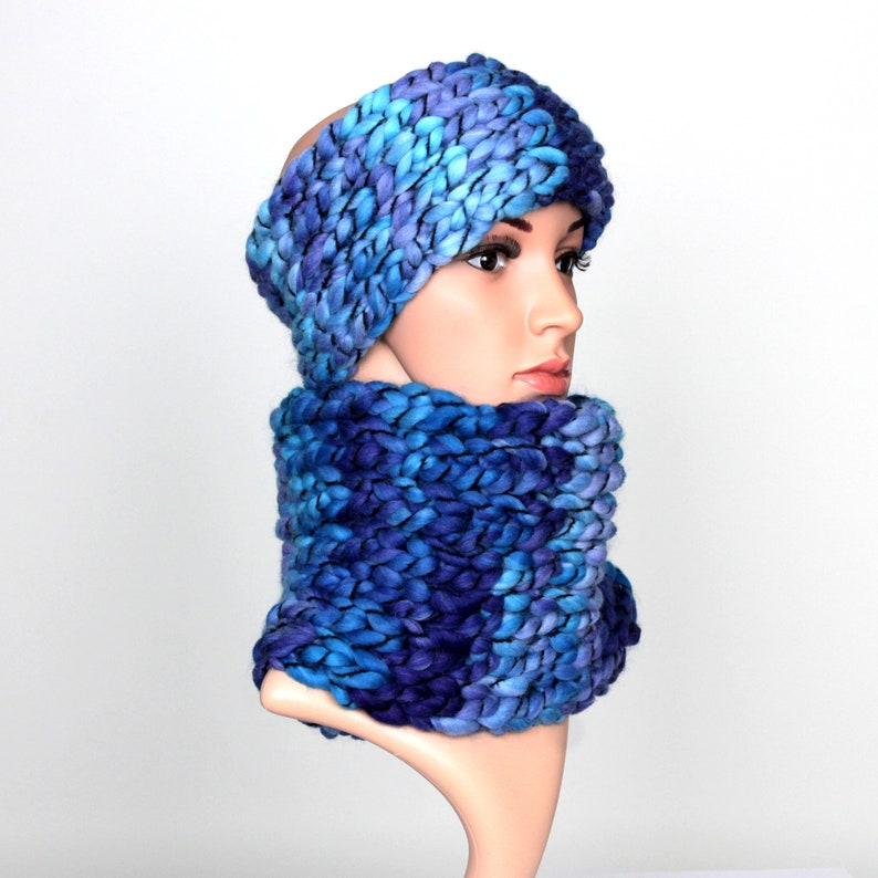 Chunky knit scarves for women Hand knit headband and cowl scarf set Handmade accessories Knitted winter set for women in Blue