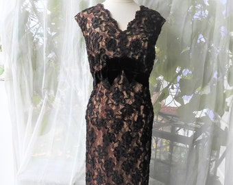 Vintage B Altman 1950s Black Lace Evening Dress with Velvet Waist Detail sz 1X