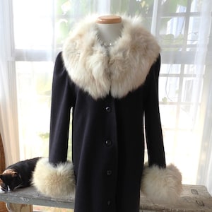 AMAZING 1970&#39;s Black Dress Coat Fur Collar & Cuffs|Vtg Retro Black Wool Pin-Up Coat|Retro Noble Fashions Dress Coat Made in USA sz M/L