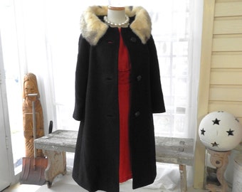 Abrigo de lana bouclé negro de los años 50 / Cuello de piel de visón Forstmann vintage, talla M/L