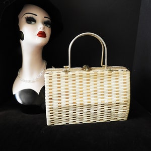 Vtg 1960&#39;s Mod White & Gold Plastic Tube Purse|Vtg Retro Large Purse Made in British Hong Kong|Vtg 1960&#39;s White Vinyl Top Handled Purse 12x8
