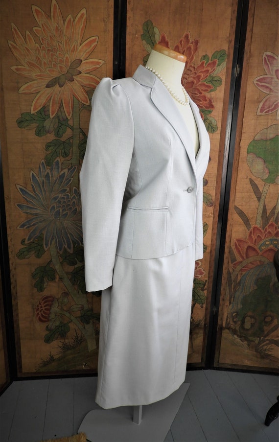 Vtg 1980's Lt Grey Ladies Skirt Suit, Vtg Grey Pre