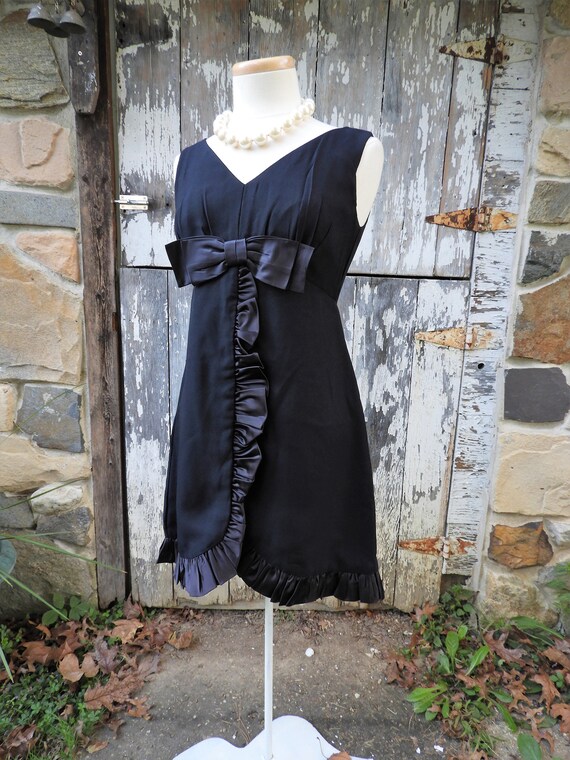 1950s little black dress