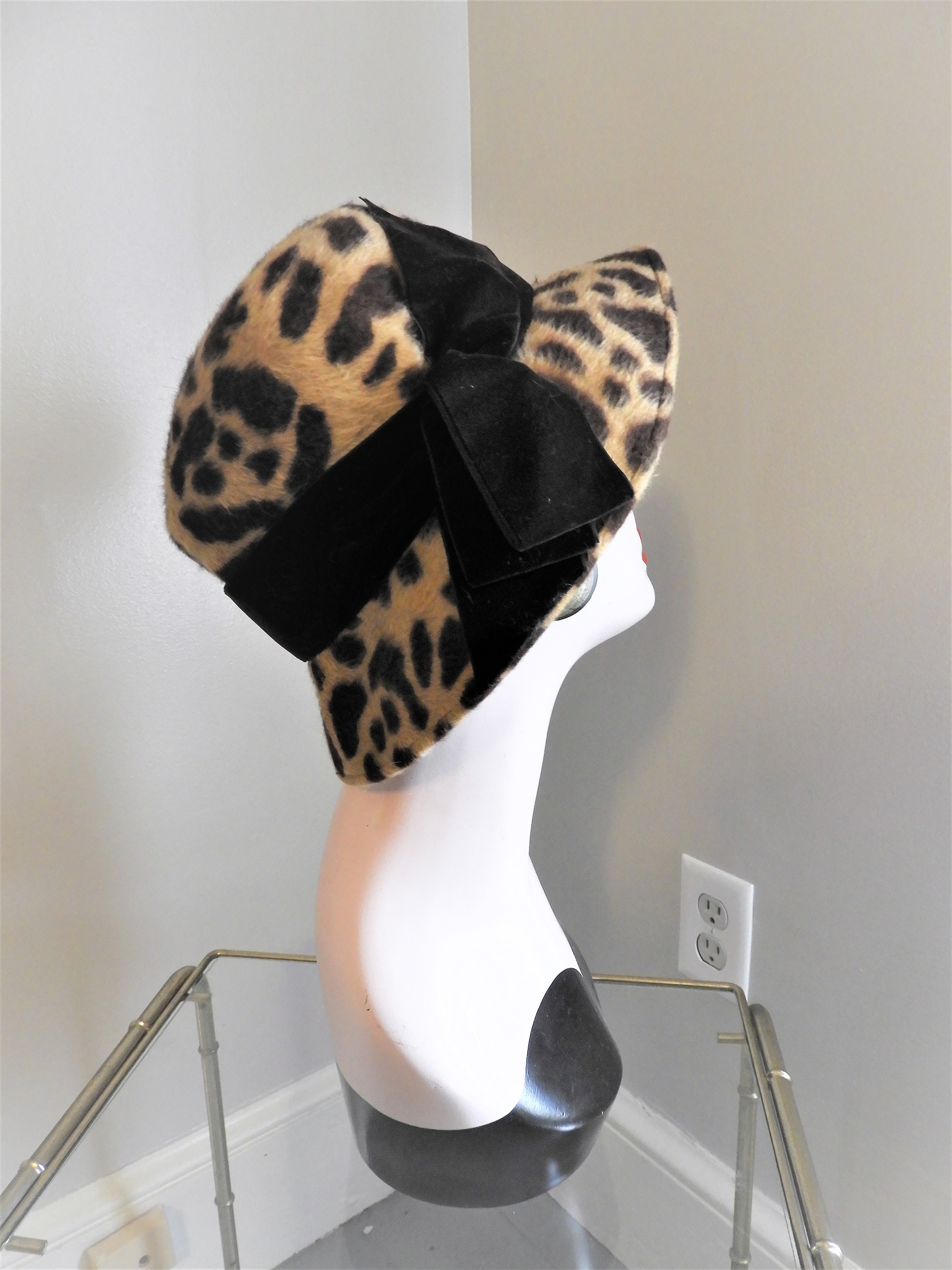 Pillbox hat Luxury velvet leopard hatinator. Hats for the races