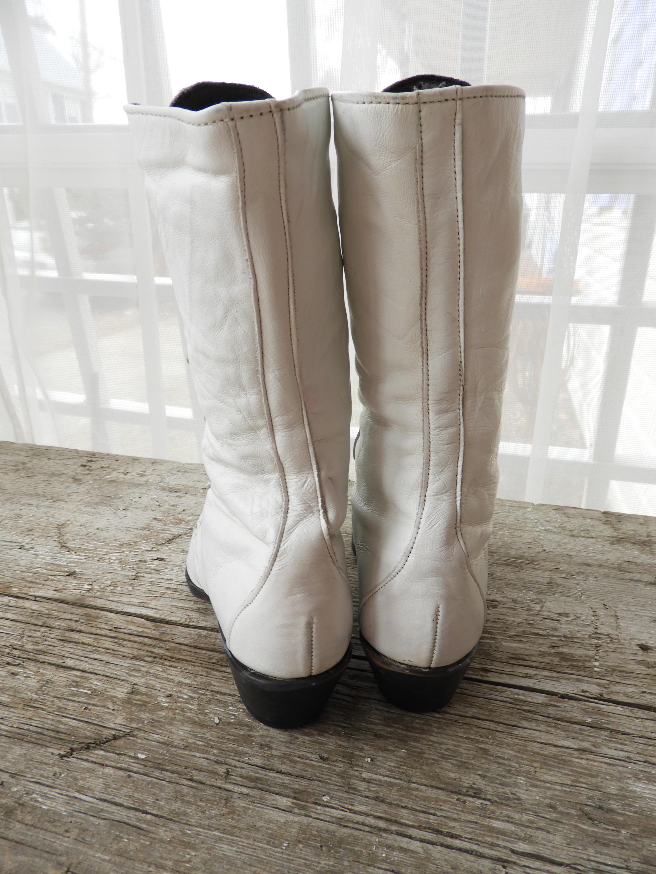 Vtg White Victorian Style Lace up Shoes|vtg 1980's Loredo