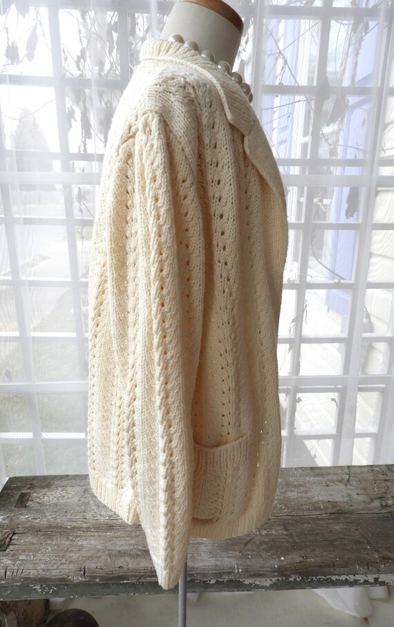 Vtg White Knit Cardigan Sweater|Vtg Ladies Hand K… - image 6