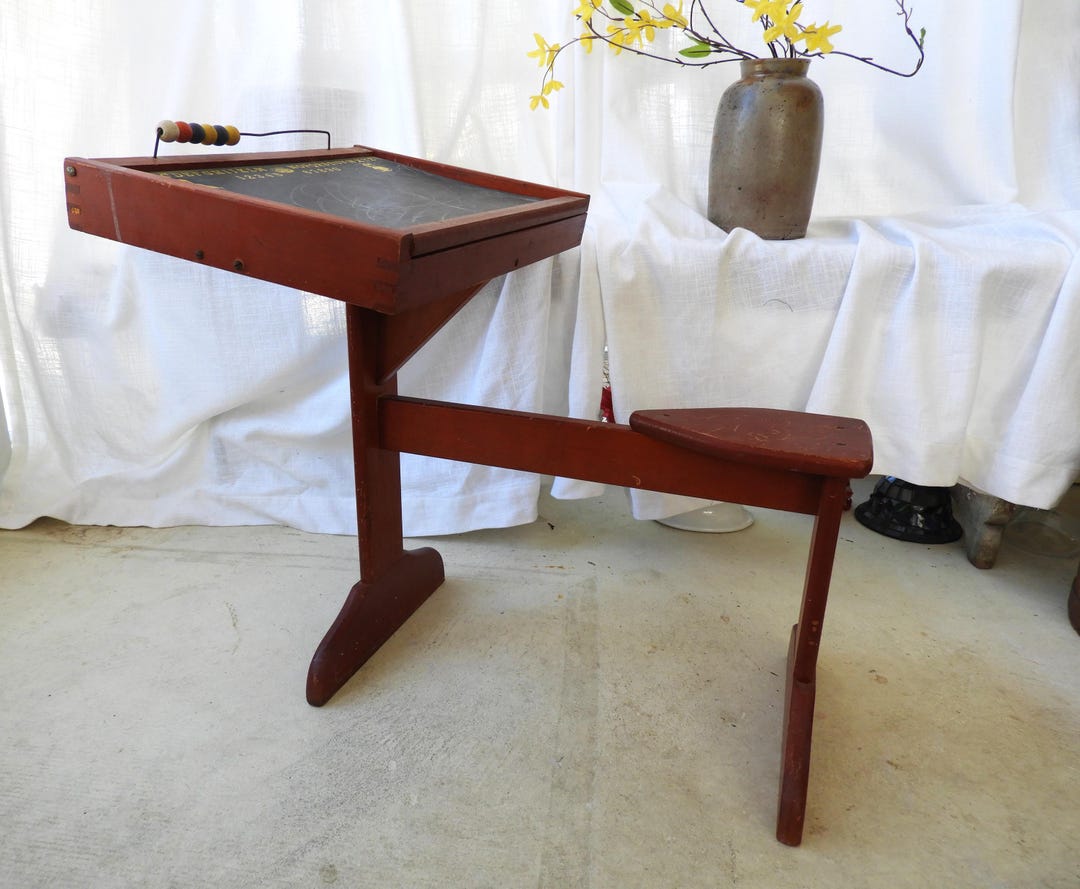 アンティークアメリカの小学校の机椅子 Vtg 1950's Child's Desk & Chair Set Chalkboard Storage Educational