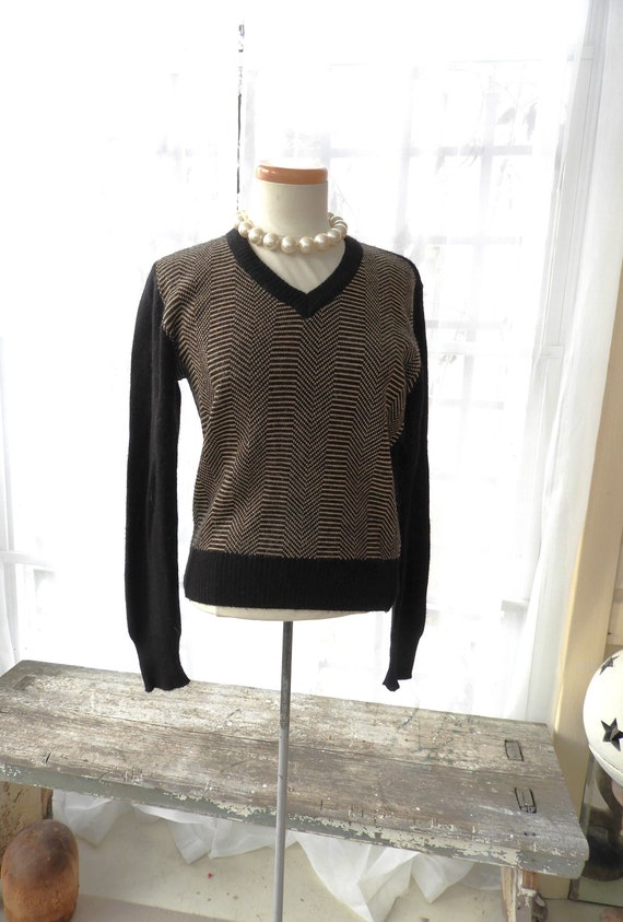 Vtg 1970's Black & Tan Herringbone Sweater|Vtg Bly