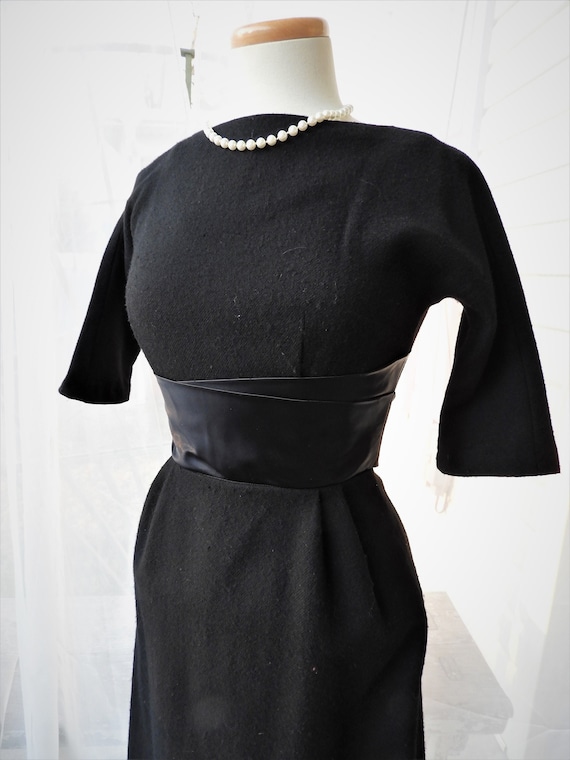 Stunning 1950's Black Bombshell 3/4 Sleeve Dress,… - image 1