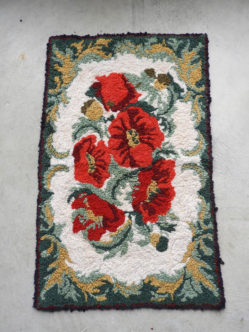 Vtg Hand Hooked Floral Wool Rug Red Poppies Farmhouse 22