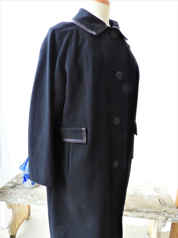 Vtg 1950's Black Cashmere A Line Ladies Coat, Vtg… - image 2