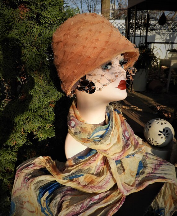 Vtg Tulle Peach Hat, Veiled Bucket Cloche Style Ha