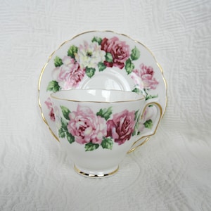Vtg Floral Pink Rose Tea Cup Saucer Set|Vtg English Crown Staffordshire Tea Cup|Bone China Pink Roses Tea Cup Saucer Set