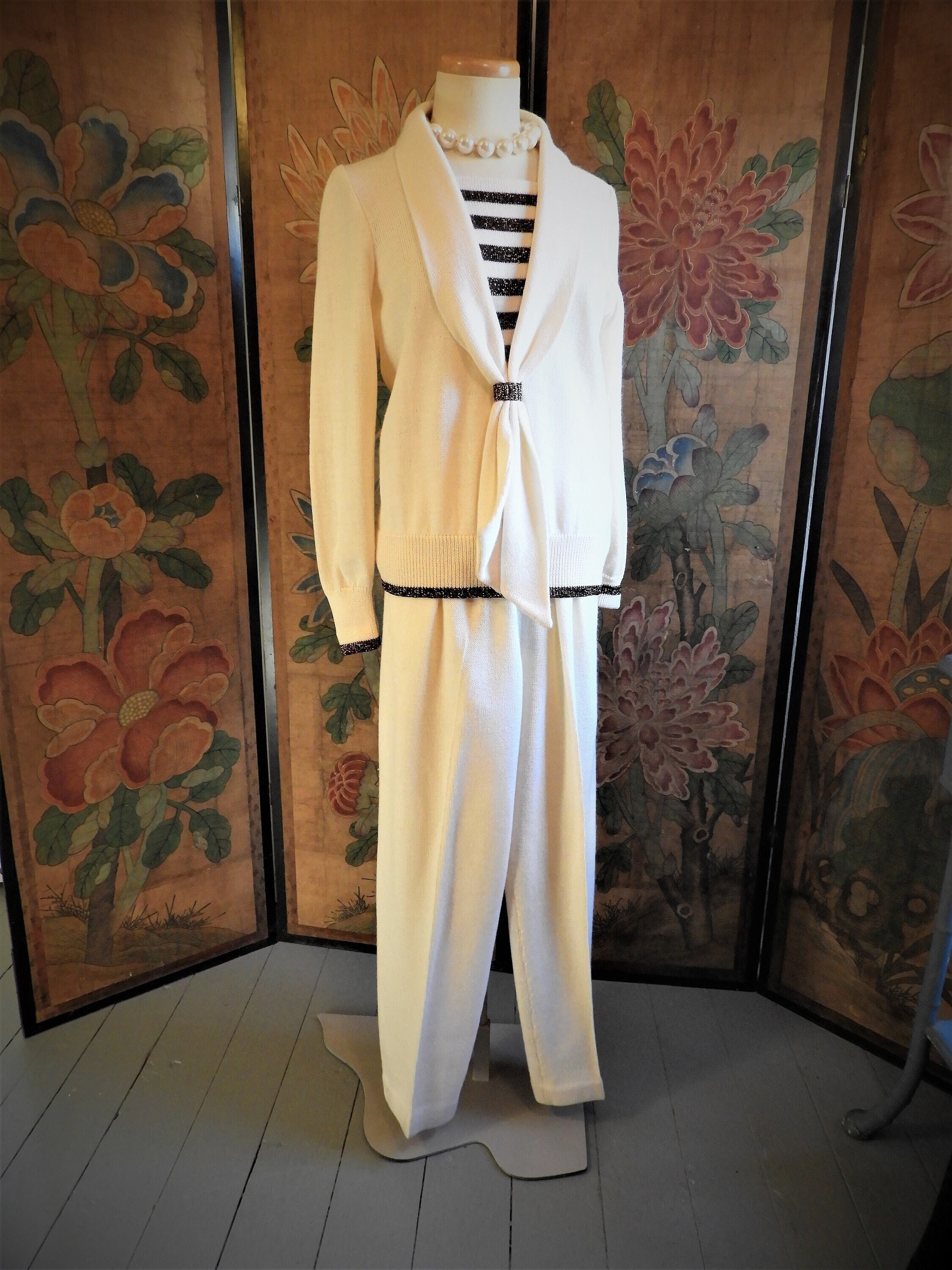 knit pant suits