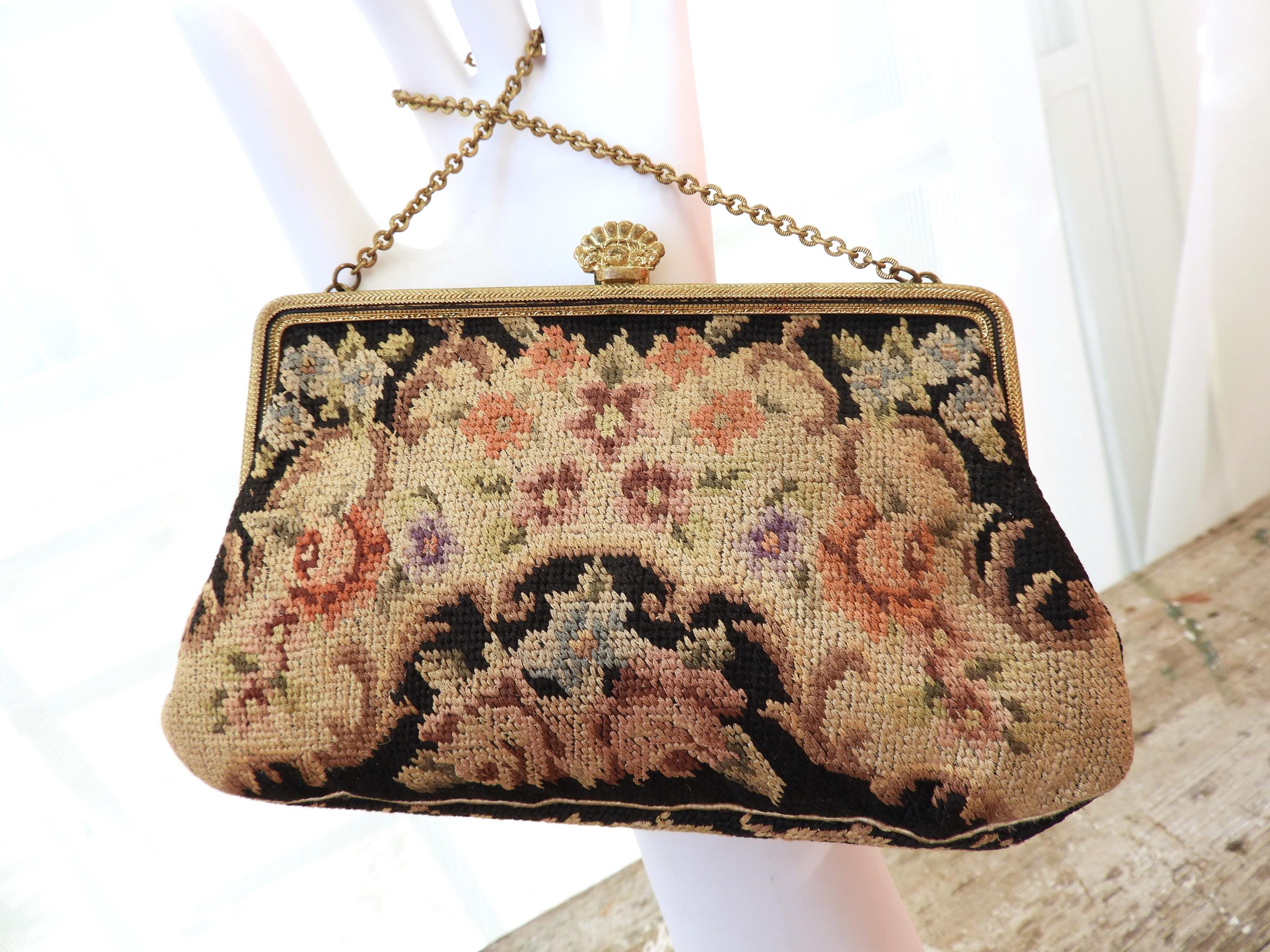 ビクトリア朝のプチポイント花柄財布｜1920年代のマイクロニードル 