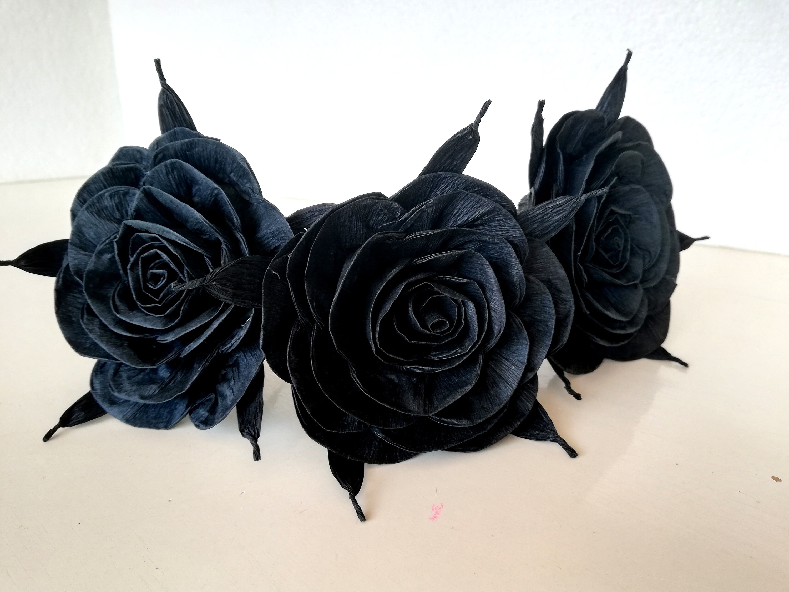 Black Gold Crepe Paper Flowers 6 Roses Bouquet Great Gatsby Gift Graduation  Prom, Wedding Paris Party Decor 21 Birthday Sweet 16 Quinceanera 