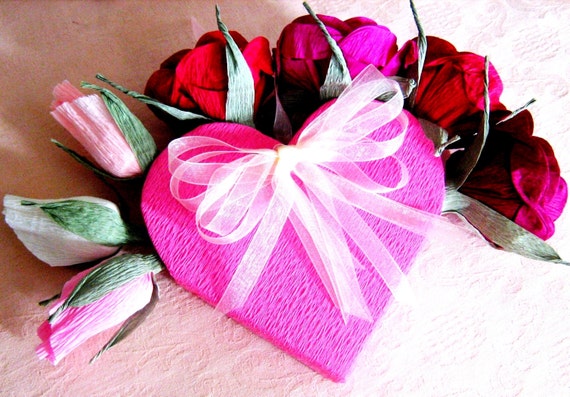 Love heart decor, crepe paper rose flowers, Lovе message, valentines day Gifts for Her, Wedding decor home Valentine's gift Rustic heart Il_570xn