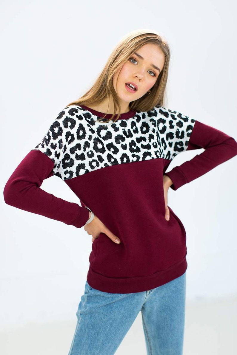 Sweater Phoria Burgundy Leopard