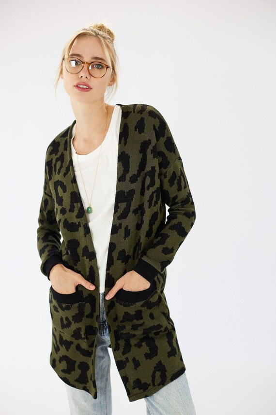 Cardigan Leo Olive - Etsy